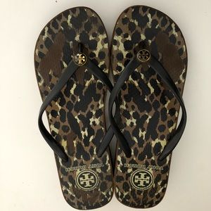 !!moving sale!! Tory Burch beach sandals